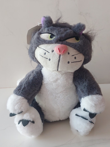 عروسک گربه لوسیفر