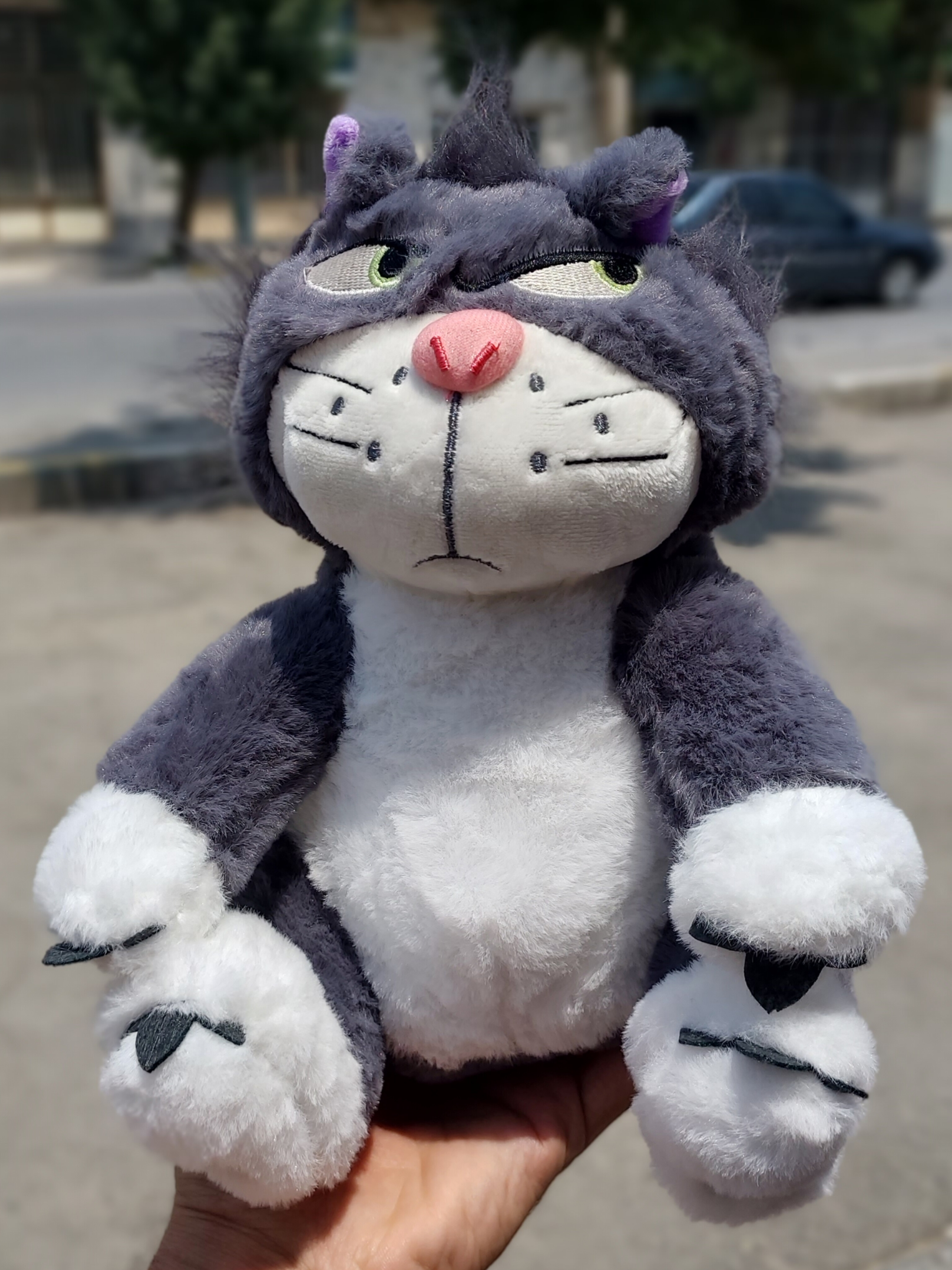 عروسک گربه