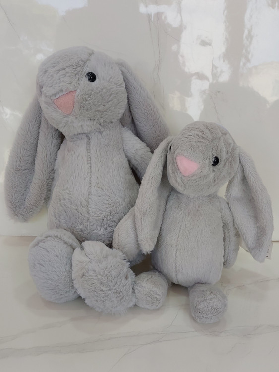 عروسک سیسمونی