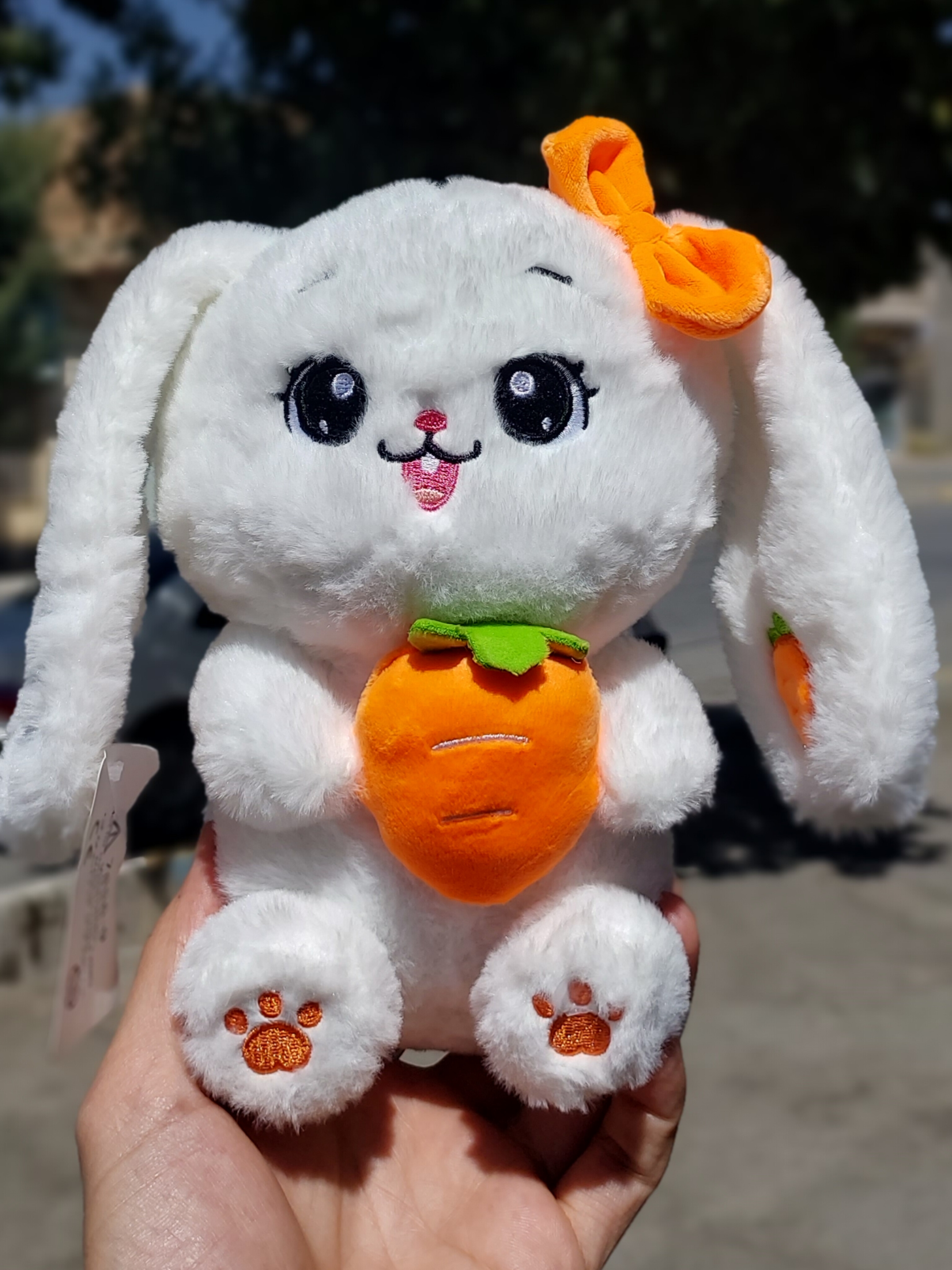 عروسک خرگوش هویج بدست