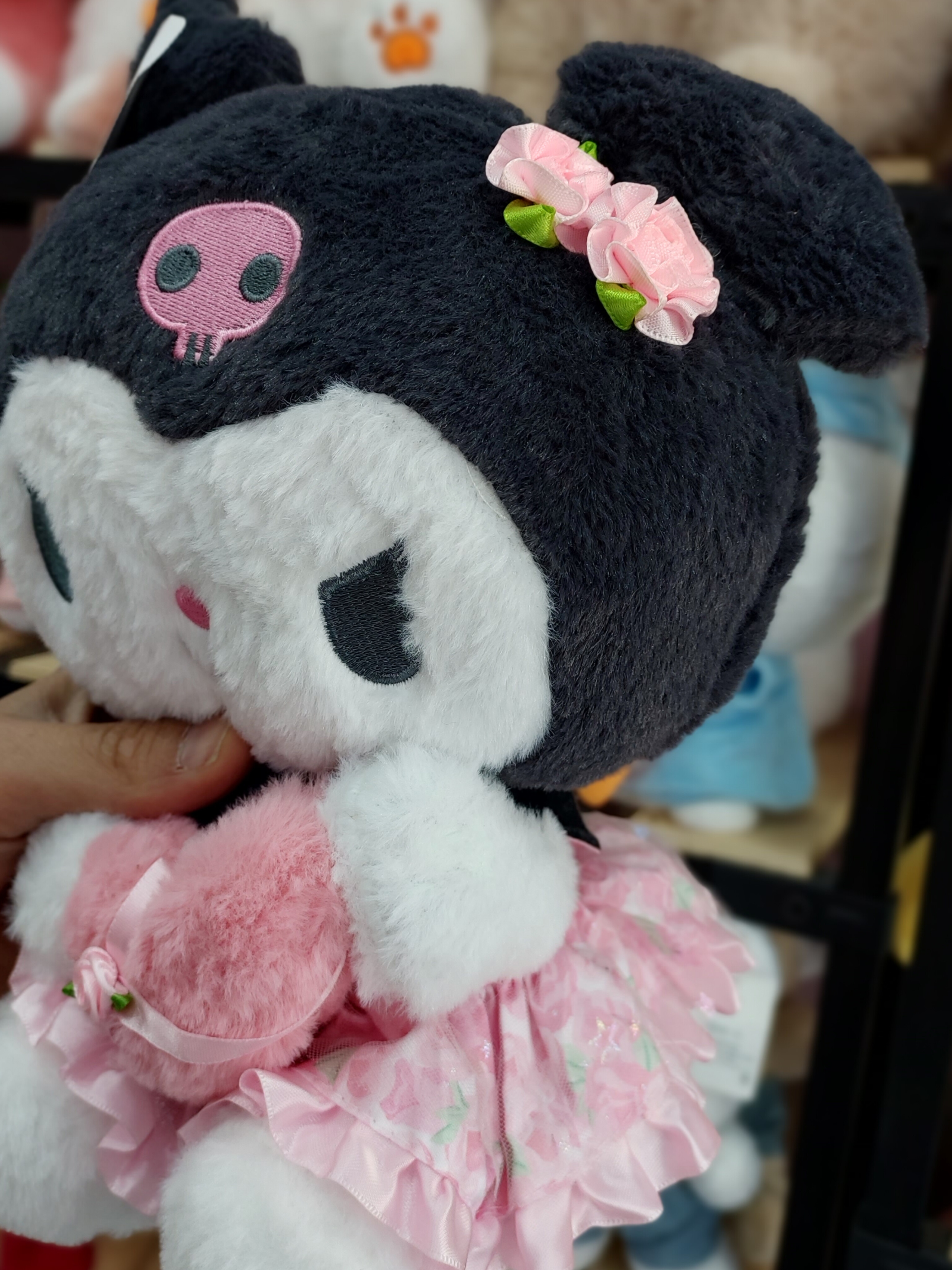 عروسک کرومی قلب بدست